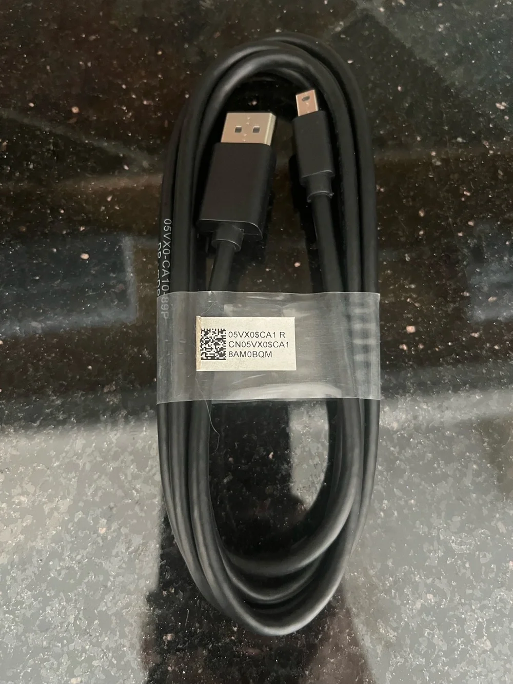 Dell DisplayPort Male to Mini DisplayPort Male Cable 6ft Black 05VX0SCA1